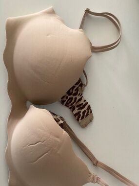 Victoria’s Secret bra